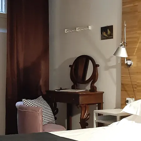 아파트 팔라쪼 카포니 *