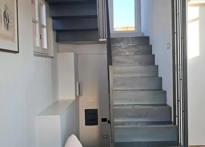 Palazzo Capponi Alle Rovinate Daire *