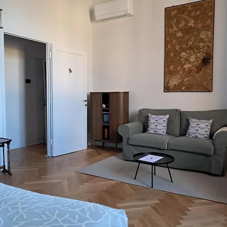 Palazzo Capponi Alle Rovinate Apartment Florence